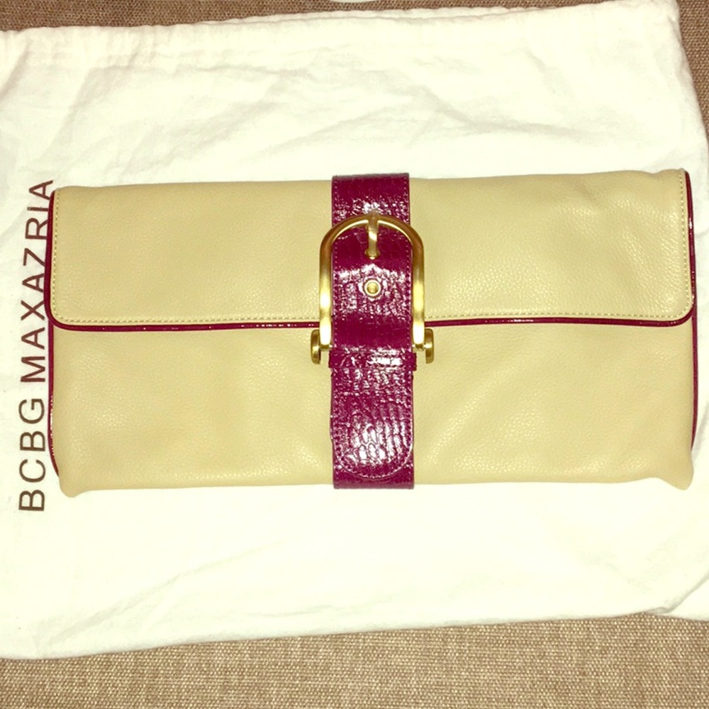 🎀BCBG clutch🎀new🎀